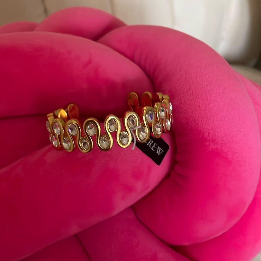 Bracelets w sparkly stones